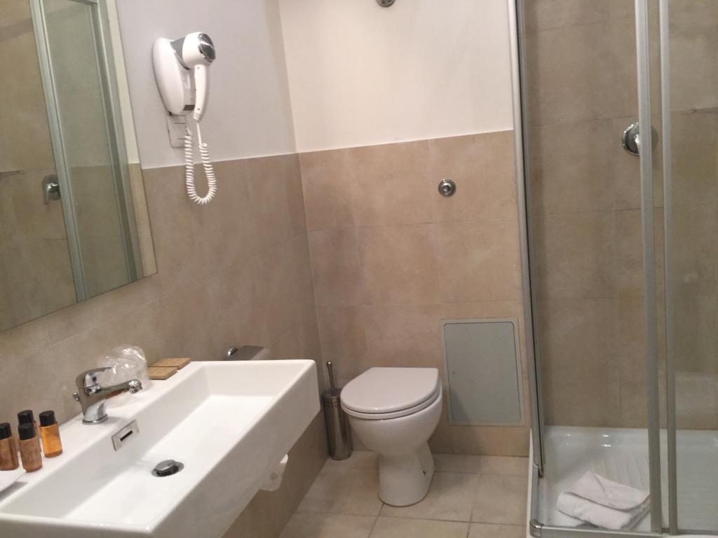 Rhome Terminal Guest House Рим Екстер'єр фото