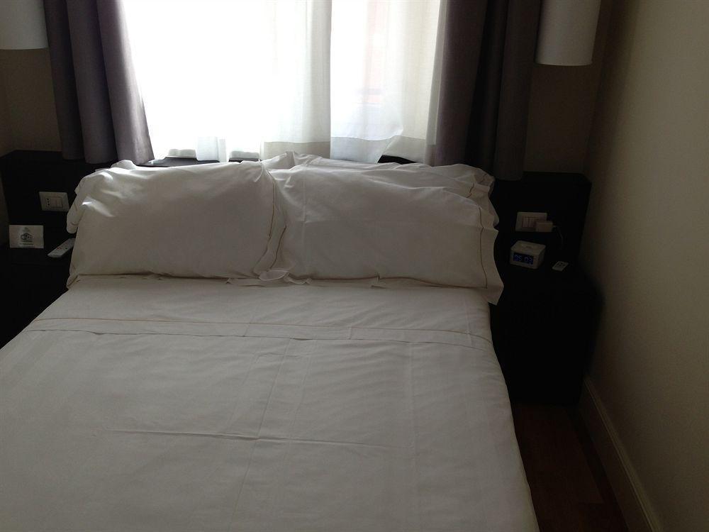 Rhome Terminal Guest House Рим Екстер'єр фото