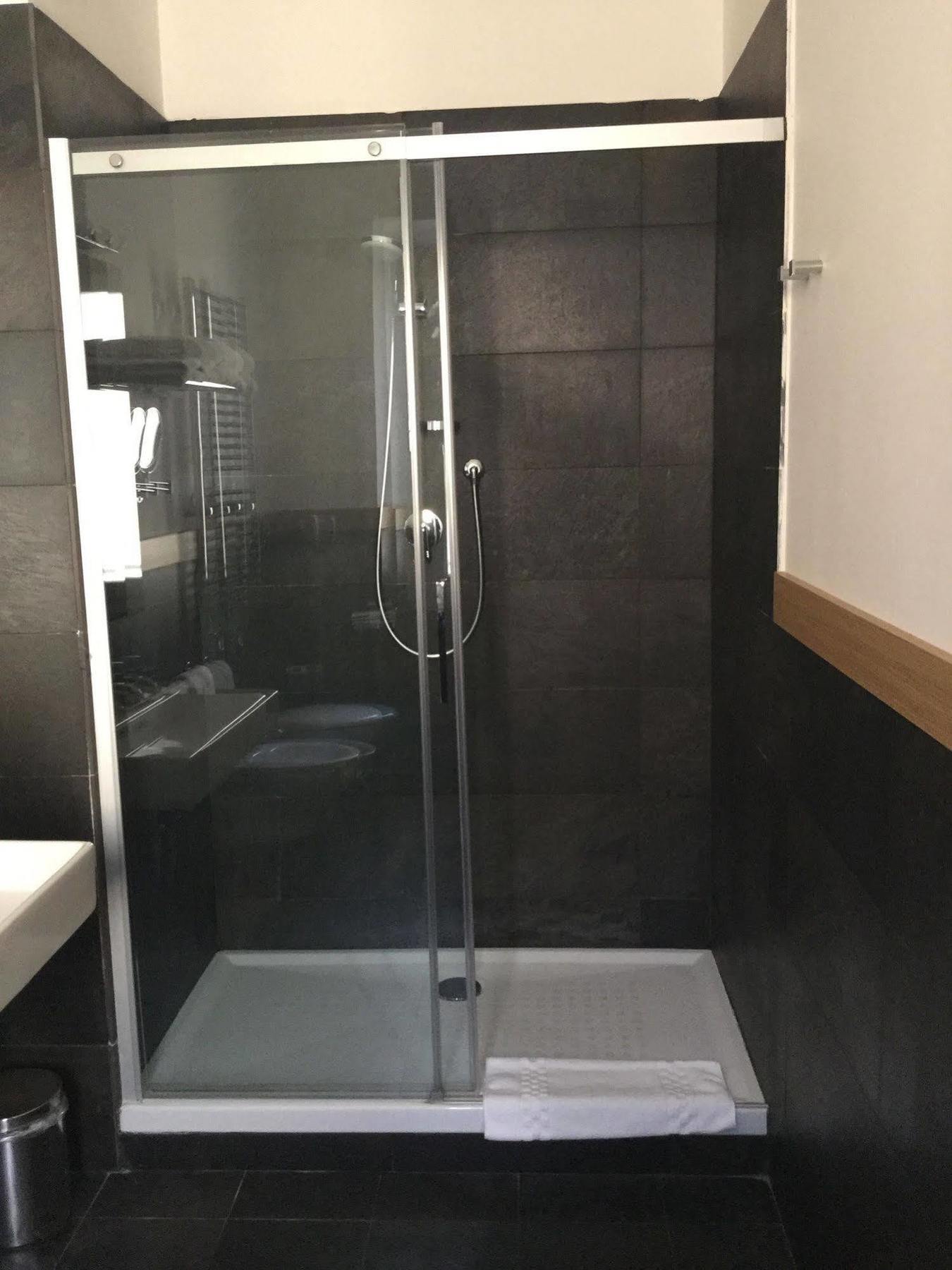 Rhome Terminal Guest House Рим Екстер'єр фото