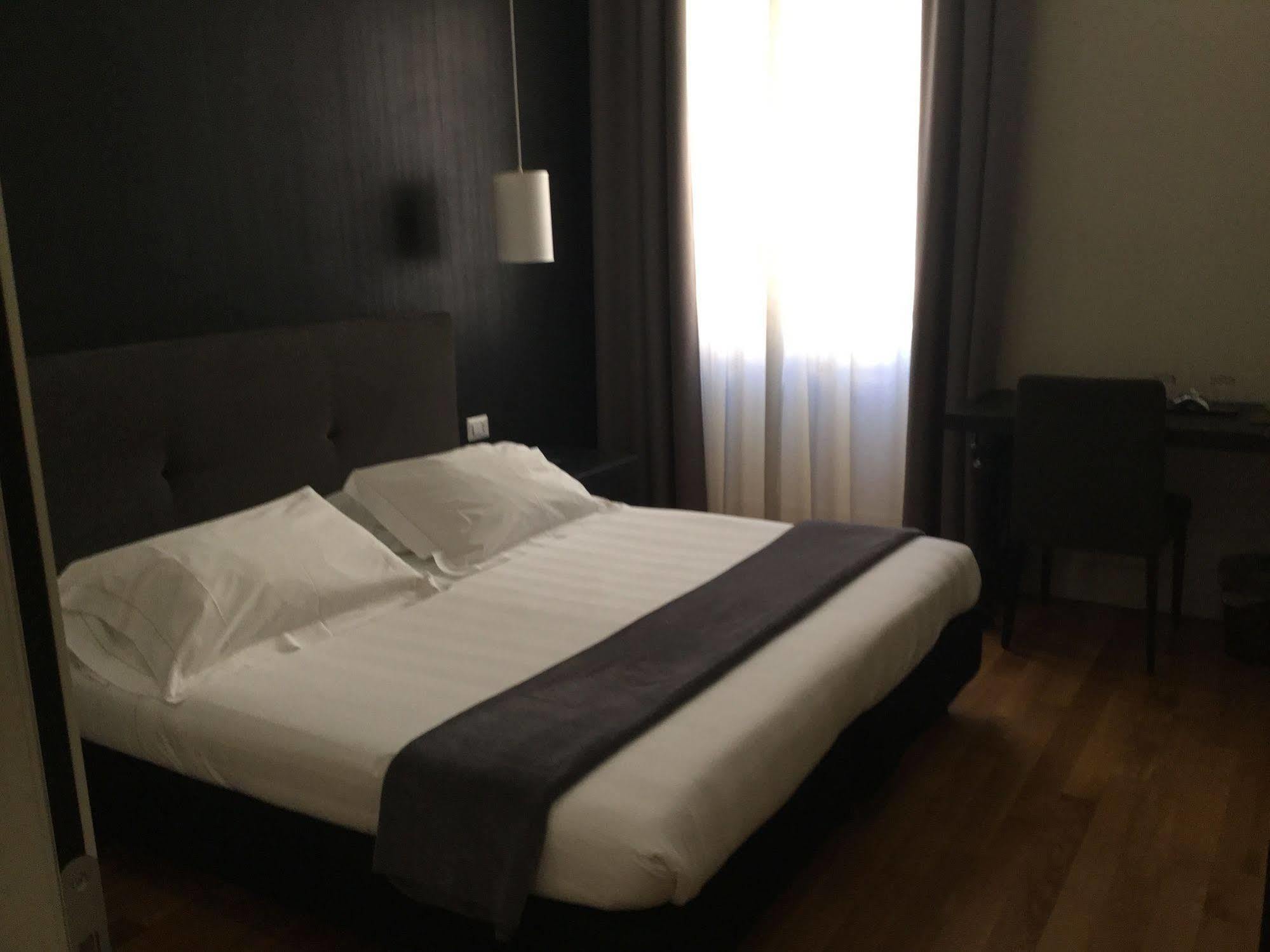 Rhome Terminal Guest House Рим Екстер'єр фото