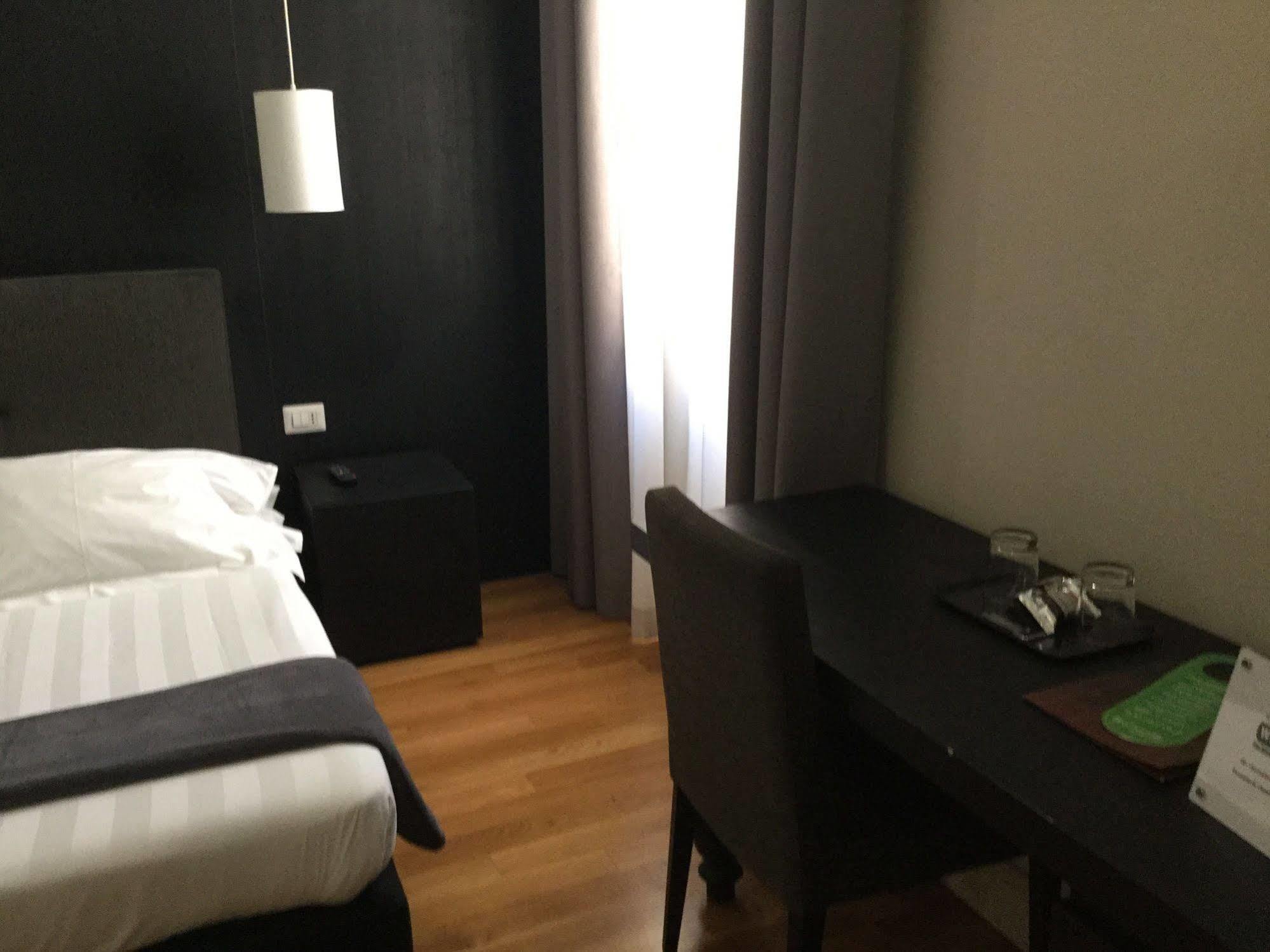 Rhome Terminal Guest House Рим Екстер'єр фото