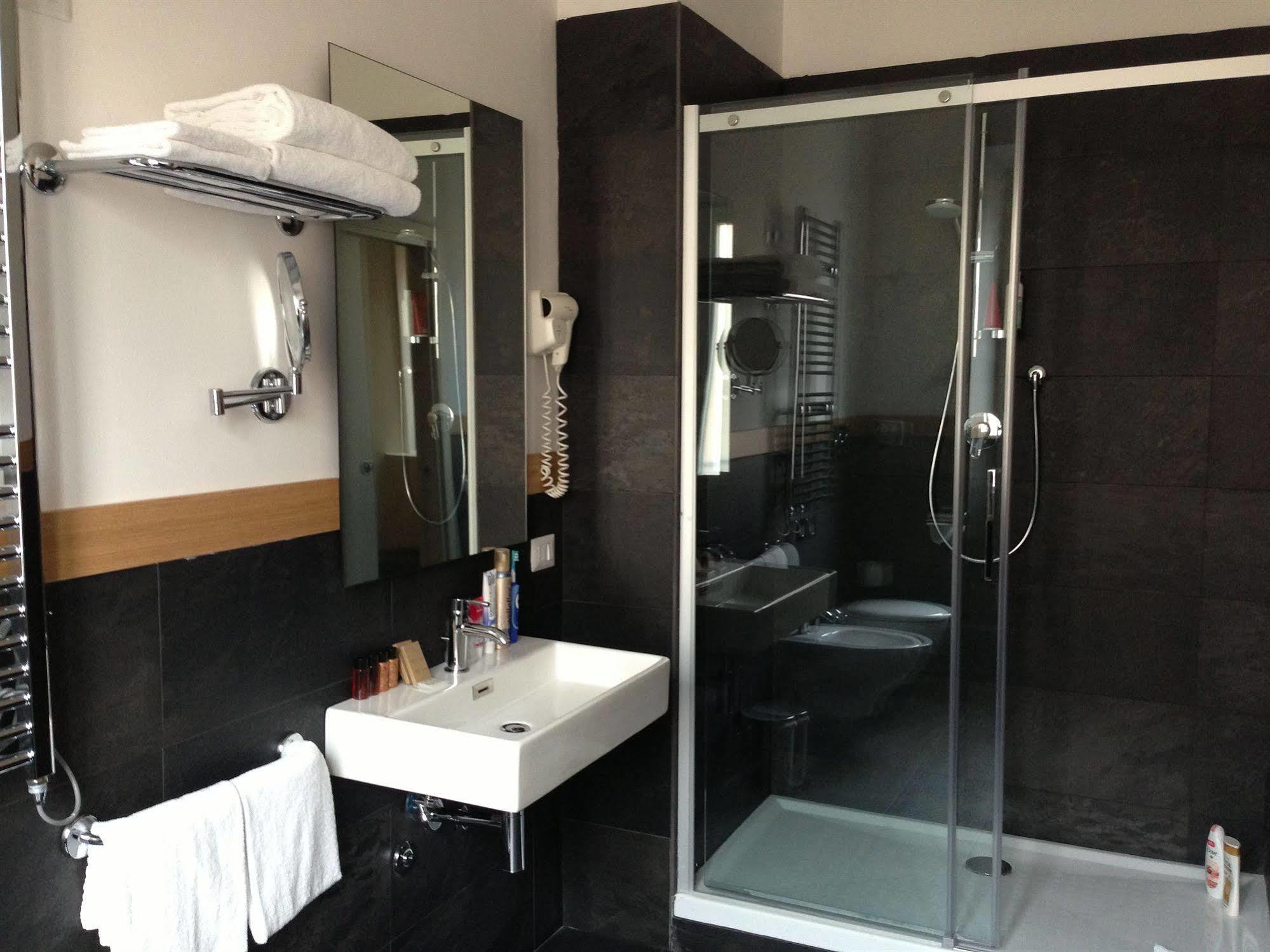 Rhome Terminal Guest House Рим Екстер'єр фото