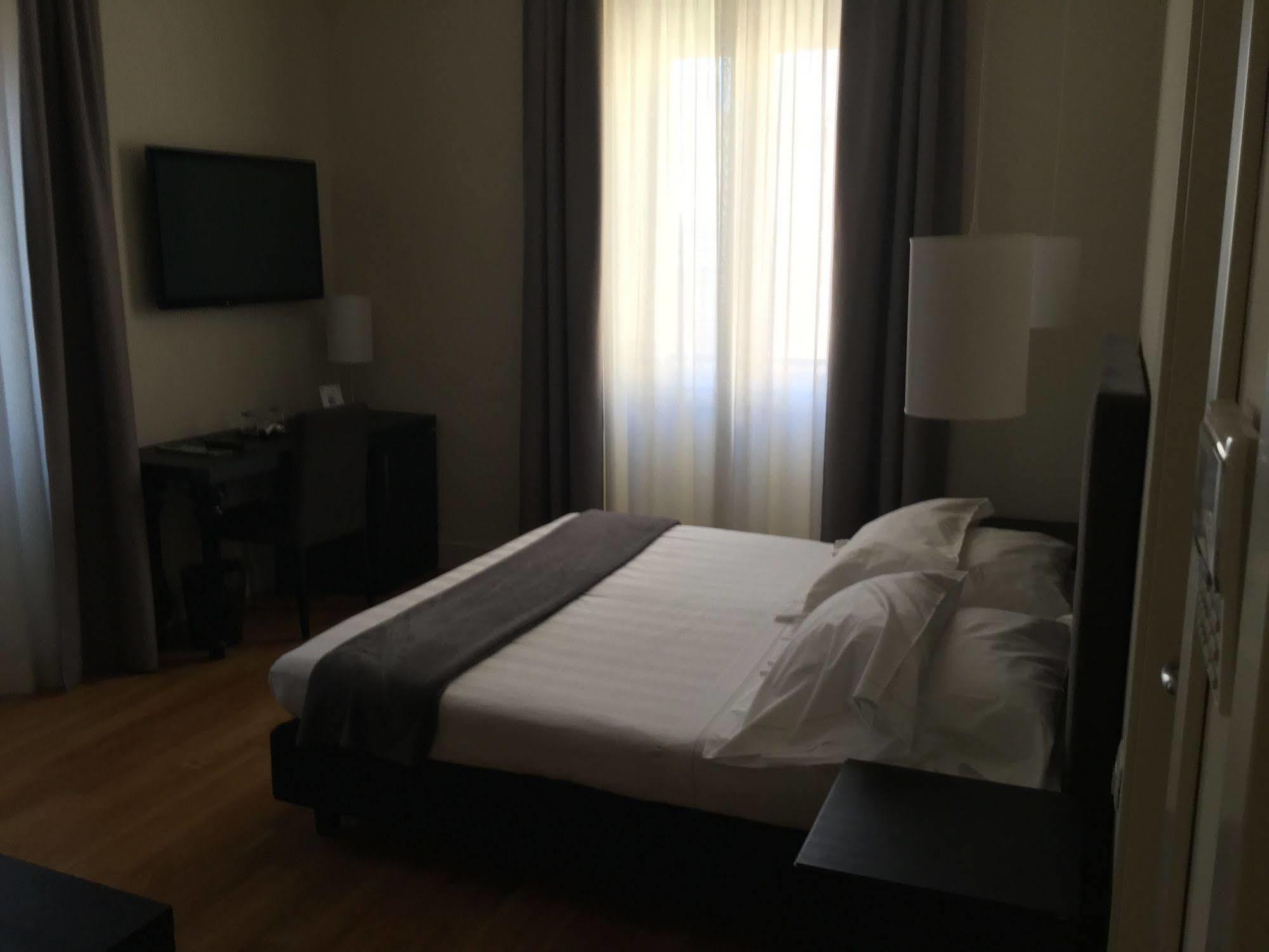 Rhome Terminal Guest House Рим Екстер'єр фото